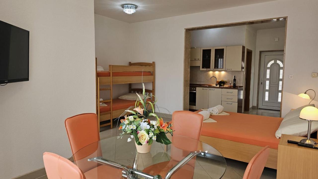 Apartmani Barnjak Trogir Exterior photo