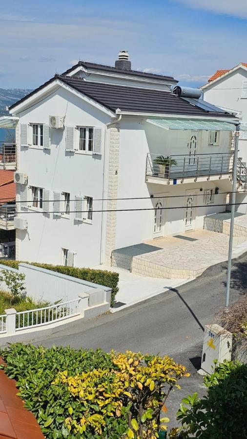 Apartmani Barnjak Trogir Exterior photo